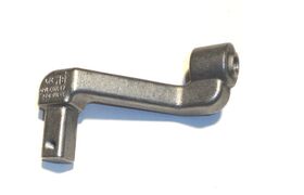 RADYATÖR BAĞLANTI BRAKETİ ALT SOL 01- OPEL CORSA C BSG 6310603