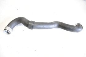 RADYATÖR HORTUMU ÜST 01-07 MERCEDES C W203 BSG A2035015882