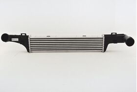 TURBO RADYATÖRÜ 1995-2002 MERCEDES E W210 BSG A2105001700