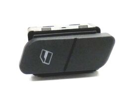 CAM AÇMA DÜĞMESİ TEKLİ ARKA SAĞ 01-10 VW POLO BSG 6Q0959856