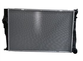 SU RADYATÖRÜ 2005-2012 BMW E81 BSG 17117788903