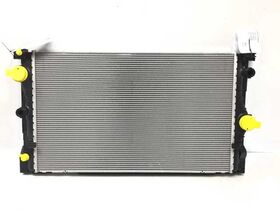 SU RADYATÖRÜ 17- BMW G30 BEHR 17118474824