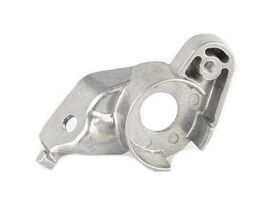 RADYATÖR BAĞLANTI AYAĞI ÜST SOL 96- OPEL VECTRA B BSG 1310631