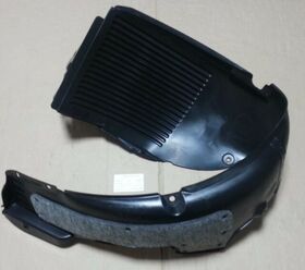 ÇAMURLUK DAVLUMBAZI ÖN SAĞ 12-16 HYUNDAI i30 BSG 86812A6600