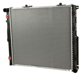 SU RADYATÖRÜ 532x488x32 85-95 MERCEDES W124 BSG A1245009803