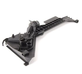 GENLEŞME KABI BAĞLANTI BRAKETİ BMW X3 E83 BTAP 17113400017