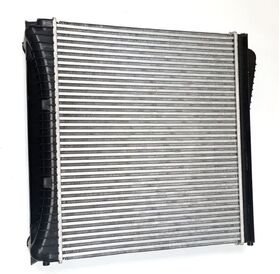 TURBO RADYATÖRÜ 3.0 D-3.0 TD 2009-2017 LAND ROVER BSG LR015603