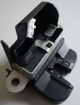 BAGAJ KAPAK KİLİDİ 13/- VW GOLF7 ORJINAL 5G6827505